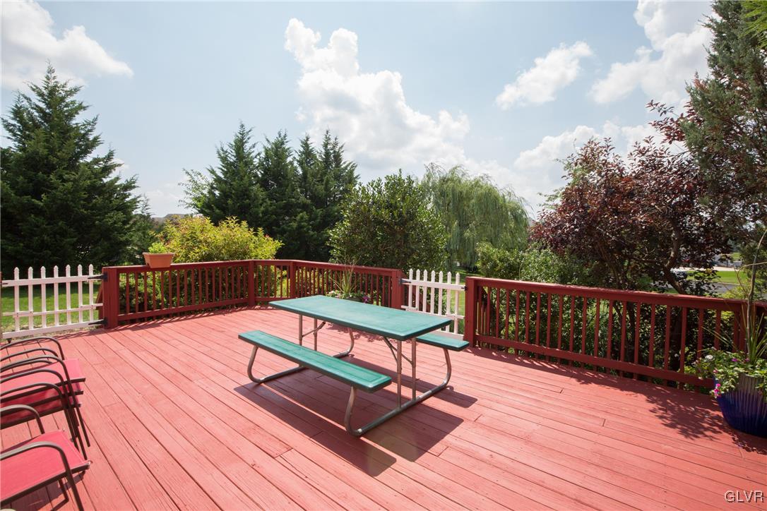 1052 Ricky Ridge Court Orefield, PA 18069 - Photo 5 of 49 Gallery Image 5