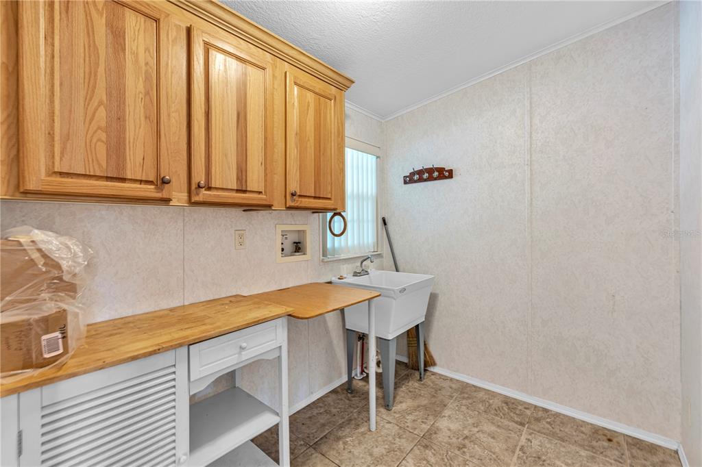 56310 Redbud Road Astor, FL 32102 - Photo 12 of 44 Gallery Image 12