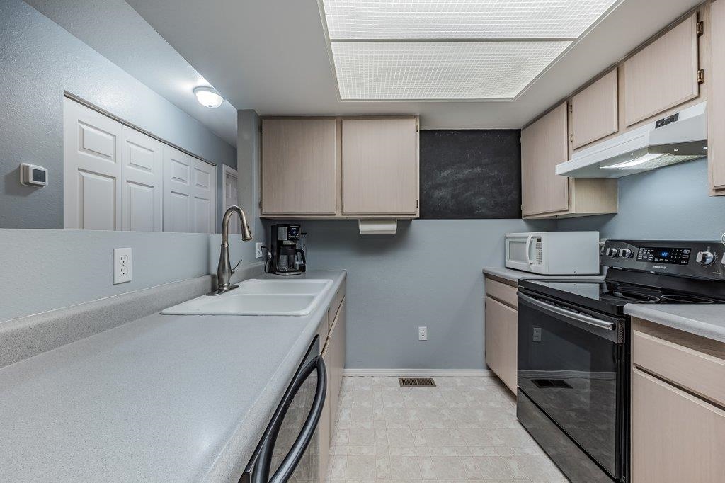4508 North Isenhart Road Spokane Valley, WA 99216 - Photo 13 of 39 Gallery Image 13