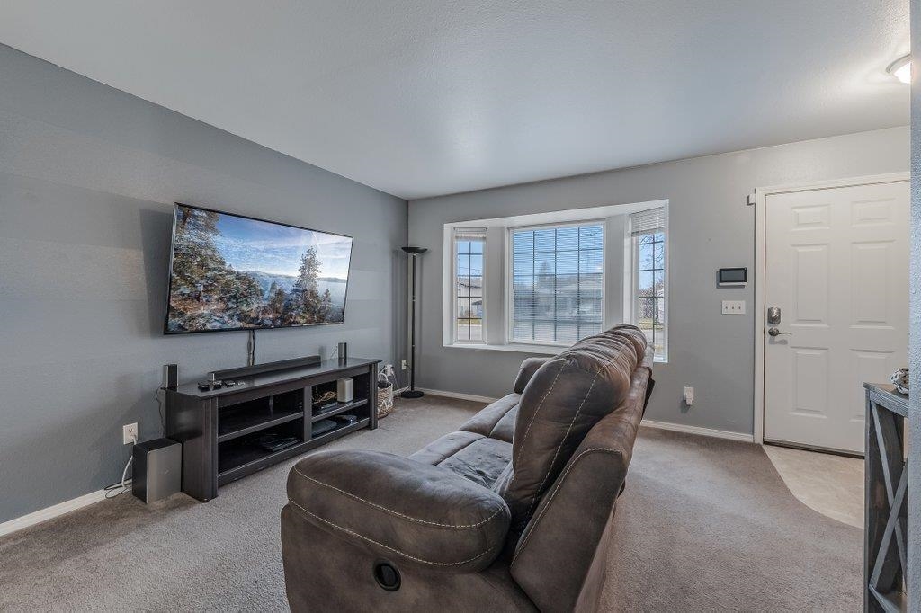4508 North Isenhart Road Spokane Valley, WA 99216 - Photo 10 of 39 Gallery Image 10