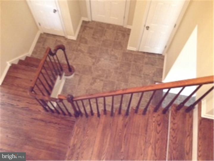 132 Dorchester Road Mount Laurel, NJ 08054 - Photo 8 of 14 Foyer