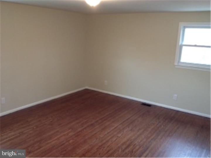 132 Dorchester Road Mount Laurel, NJ 08054 - Photo 10 of 14 Master Bedroom
