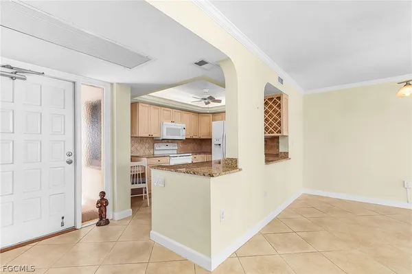 $650,000 | 6660 Estero Boulevard, Unit 303, Fort Myers Beach, FL 33931