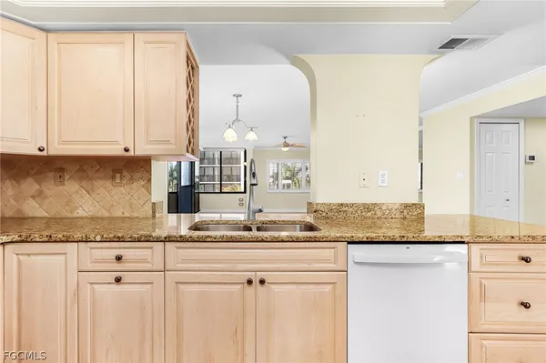 $650,000 | 6660 Estero Boulevard, Unit 303, Fort Myers Beach, FL 33931