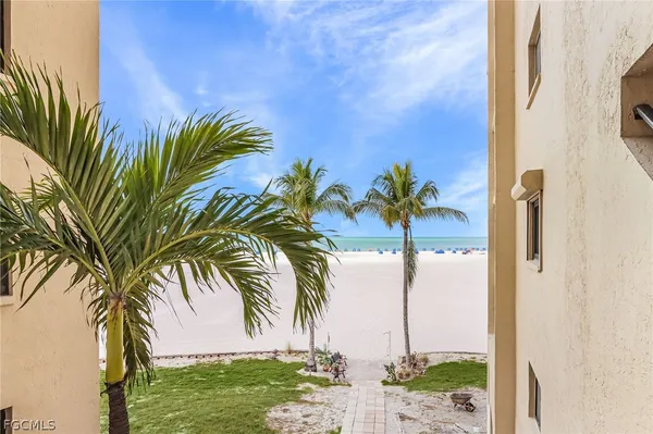 $650,000 | 6660 Estero Boulevard, Unit 303, Fort Myers Beach, FL 33931
