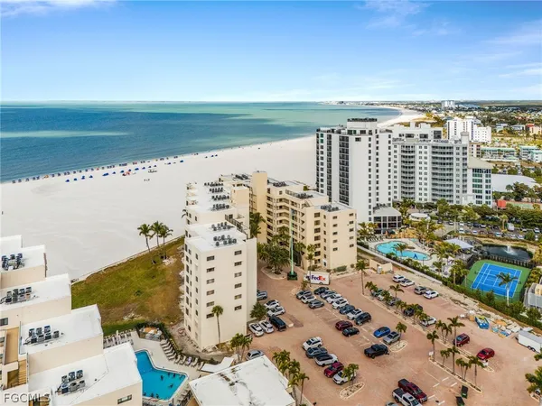 $650,000 | 6660 Estero Boulevard, Unit 303, Fort Myers Beach, FL 33931