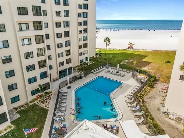$650,000 | 6660 Estero Boulevard, Unit 303, Fort Myers Beach, FL 33931