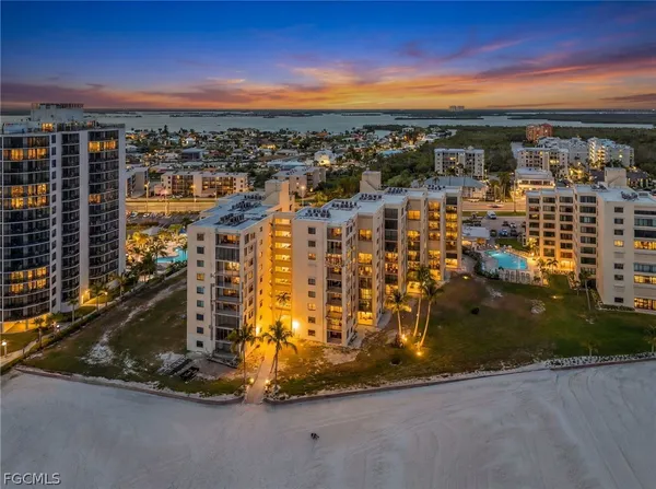 $650,000 | 6660 Estero Boulevard, Unit 303, Fort Myers Beach, FL 33931