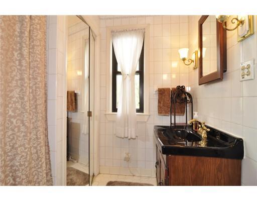 715 Cascade Road Forest Hills, PA 15221 - Photo 13 of 18 Master Bath/Spa.