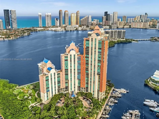 $4,700 | 3370 Hidden Bay Drive, Unit 1002, Aventura, FL 33180