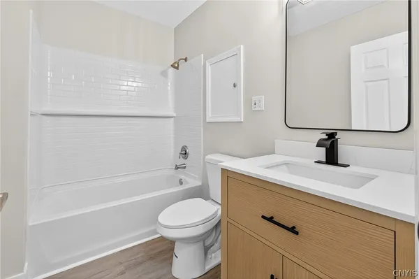 $2,500 | 111 Maplehurst Avenue, Syracuse, NY 13208