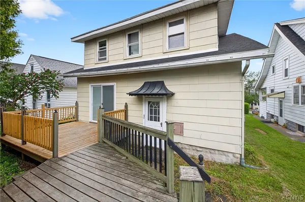 $2,500 | 111 Maplehurst Avenue, Syracuse, NY 13208