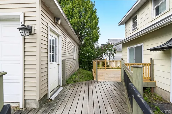 $2,500 | 111 Maplehurst Avenue, Syracuse, NY 13208