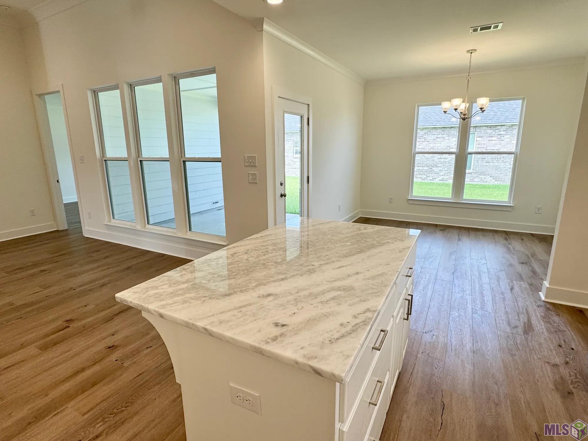 14516 Wally Way Baton Rouge, LA 70810 - Photo 9 of 22 Gallery Image 9