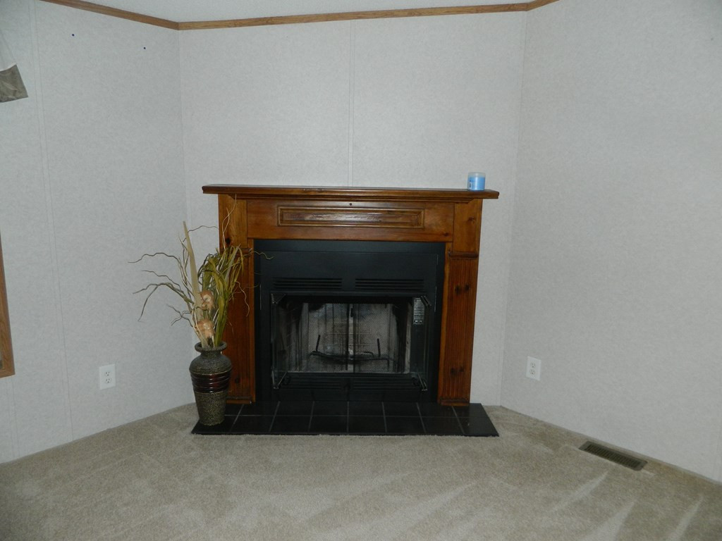 372 Butler Road Plattsburgh, NY 12901 - Photo 8 of 20 Gallery Image 8