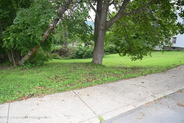 $9,900 | 549 Washington Street, Susquehanna, PA 18847