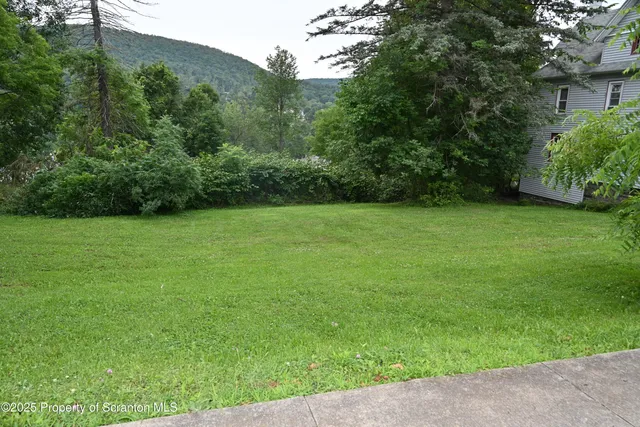 $14,900 | 549 Washington Street, Susquehanna, PA 18847