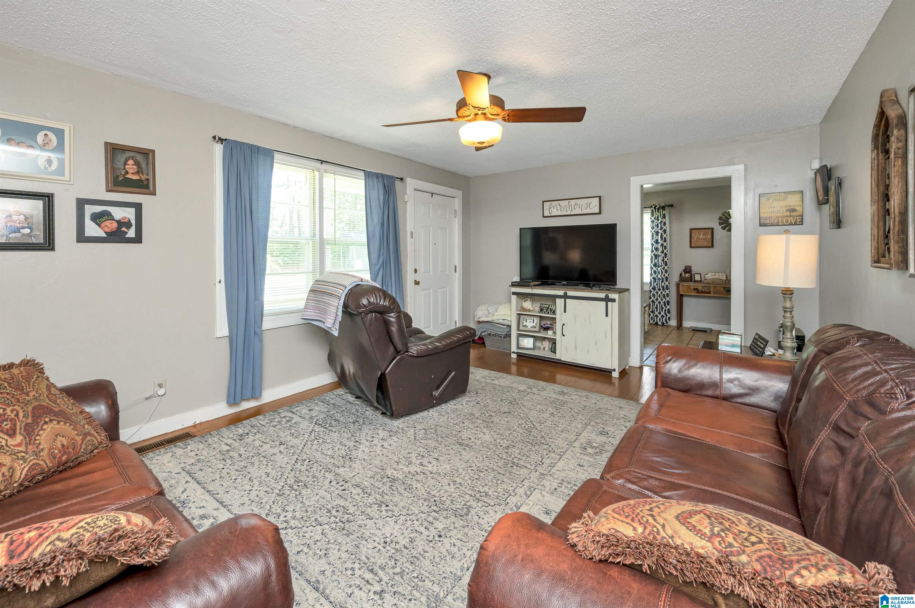 4312 Maple Circle Adamsville, AL 35005 - Photo 5 of 38