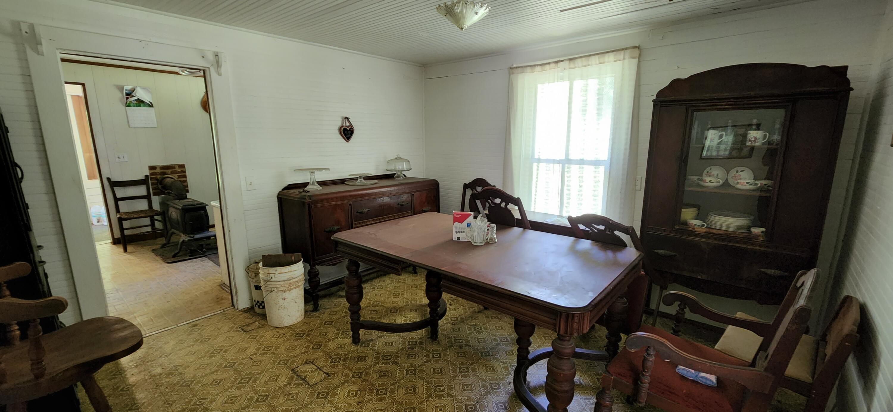 6100 Fork Mountain Road Rocky Mount, VA 24151 - Photo 13 of 24 14 Dining Area