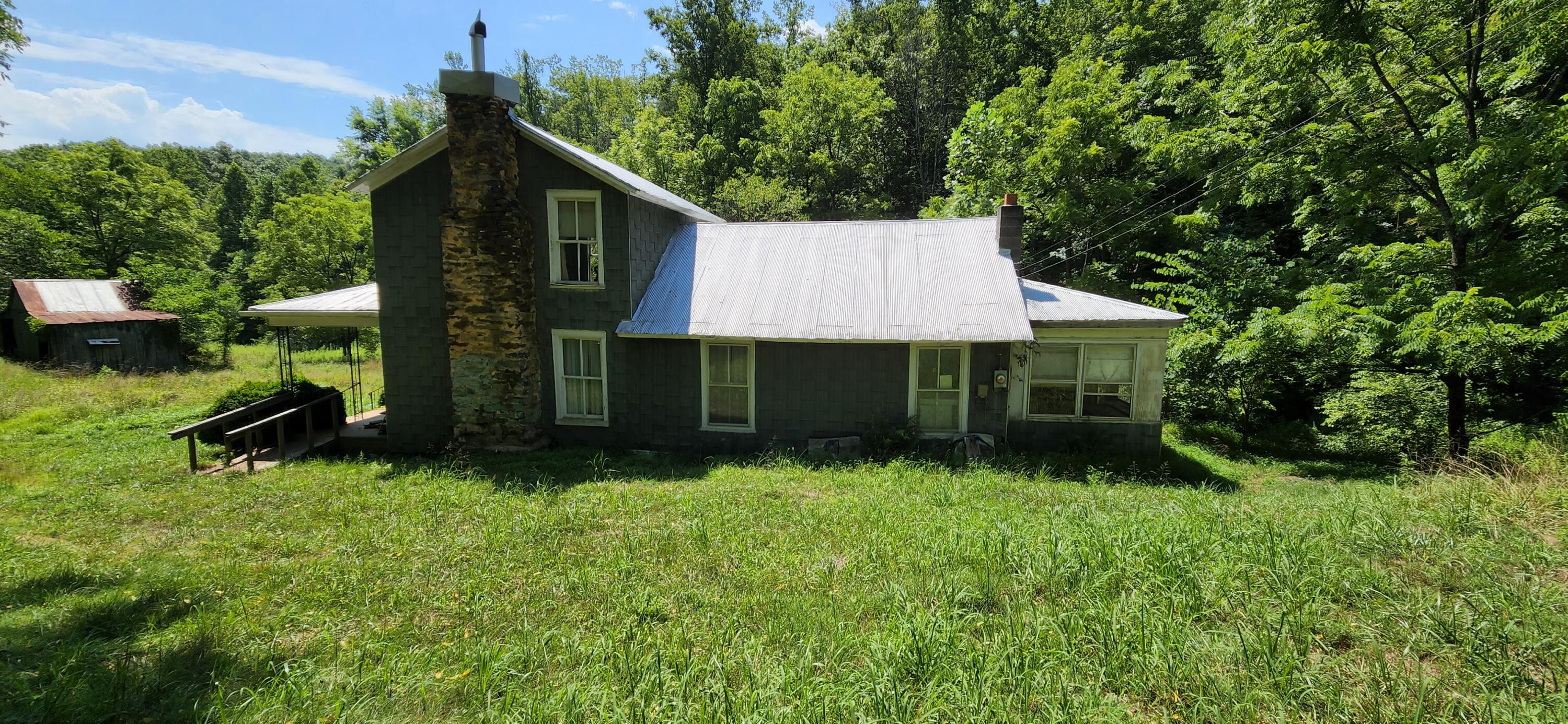 6100 Fork Mountain Road Rocky Mount, VA 24151 - Photo 15 of 24 16 Back