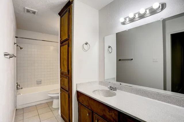 $1,398 | 2503 Washington Street, Pearland, TX 77581