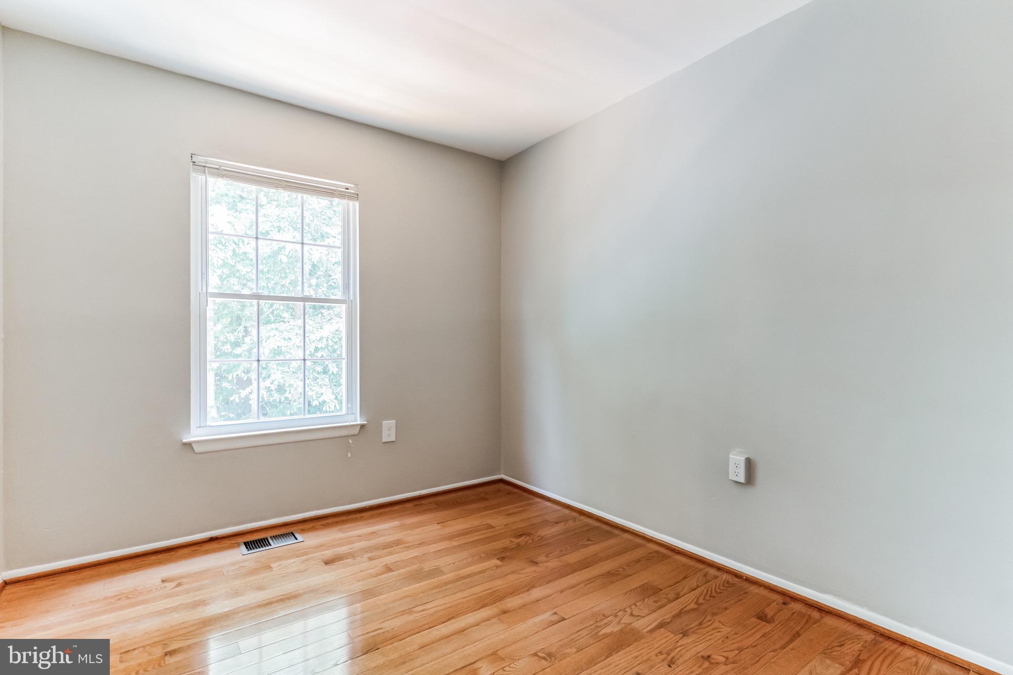 6407 Blarney Stone Court Springfield, VA 22152 - Photo 12 of 20 Gallery Image 12