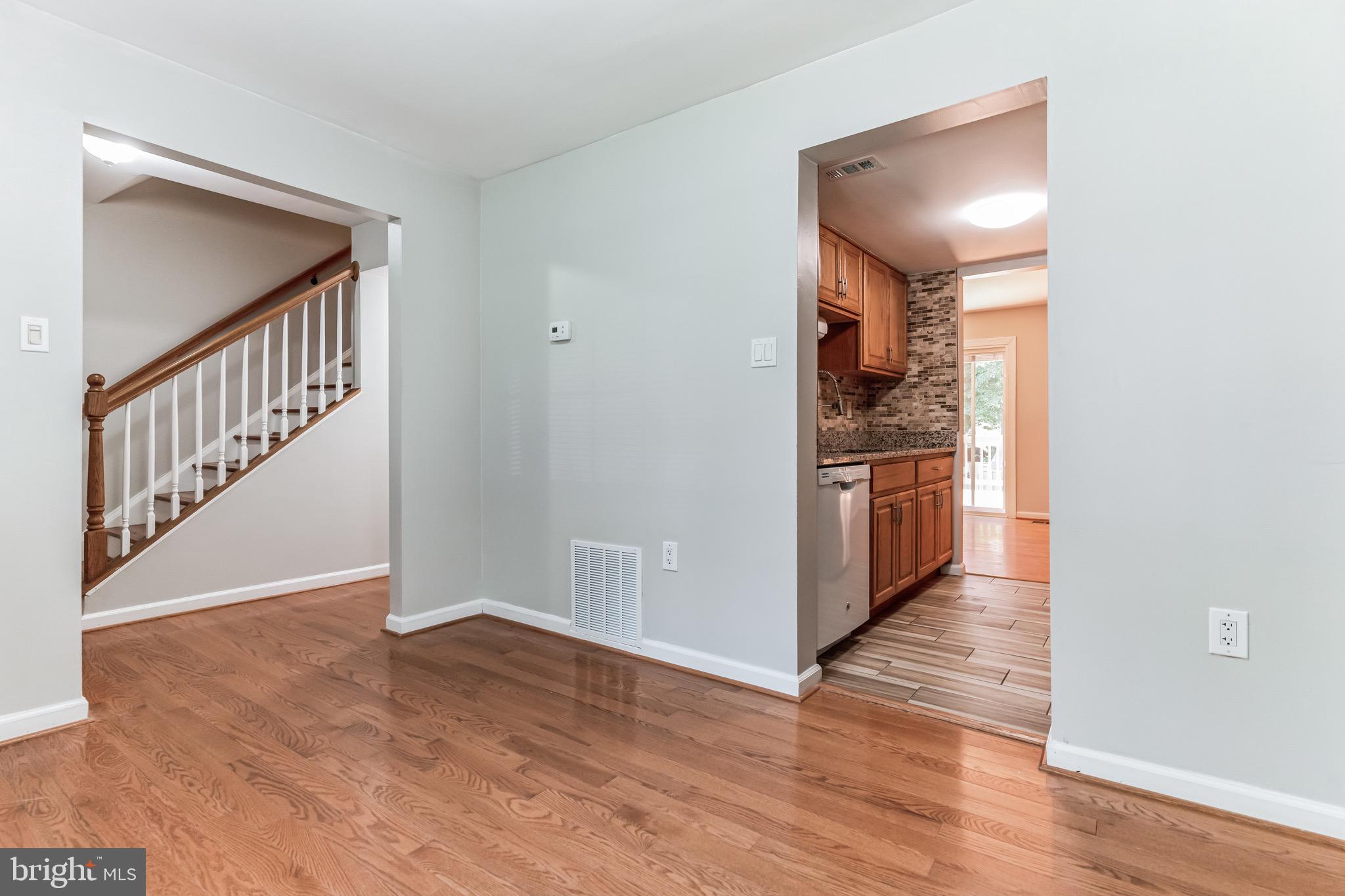 6407 Blarney Stone Court Springfield, VA 22152 - Photo 3 of 20 Gallery Image 3
