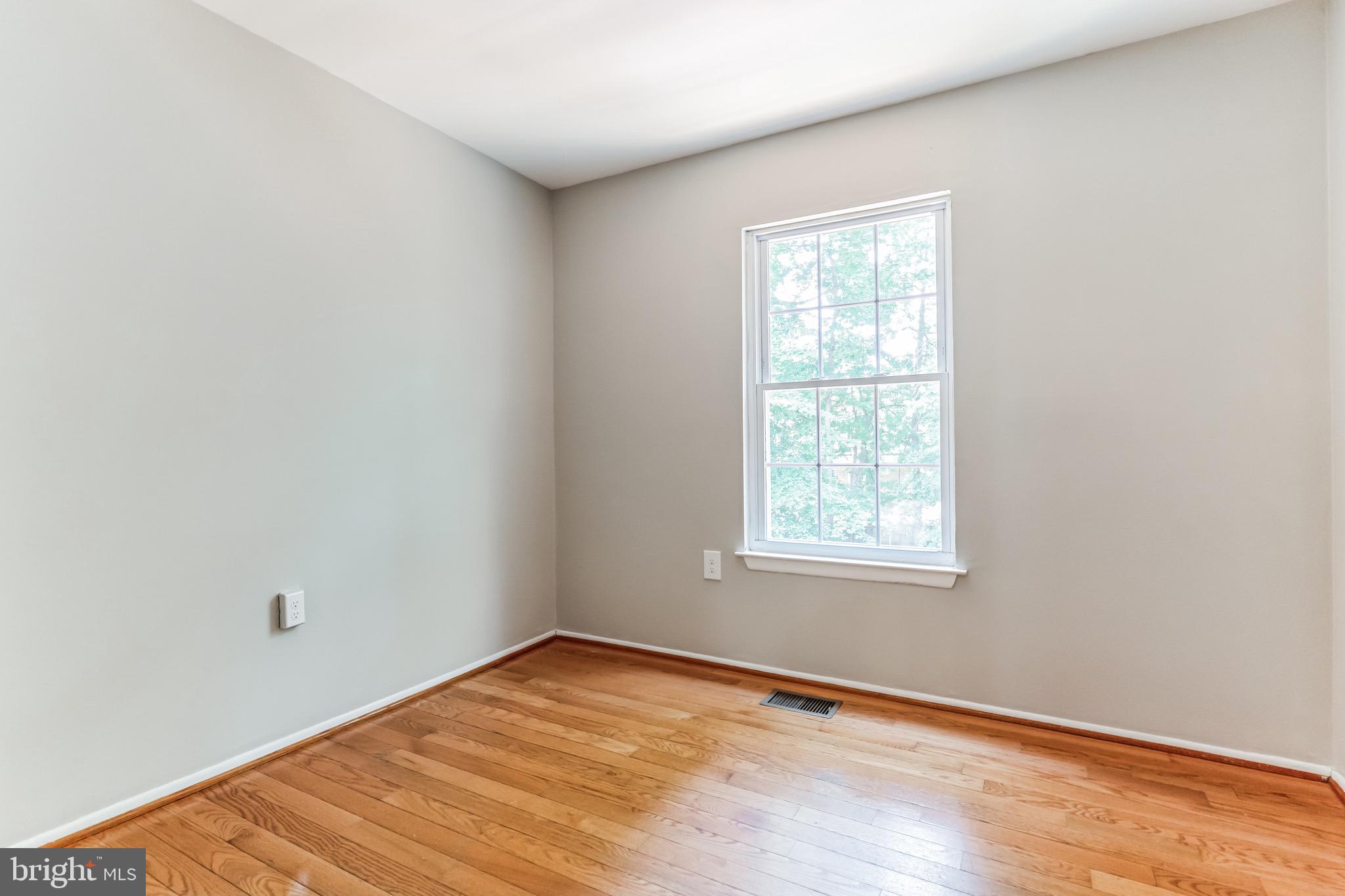 6407 Blarney Stone Court Springfield, VA 22152 - Photo 10 of 20 Gallery Image 10