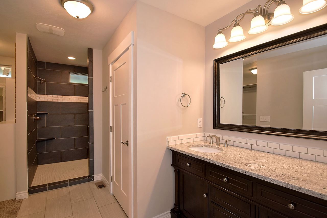 1315 South Pierce Road Spokane, WA 99206 - Photo 9 of 20 Gallery Image 9