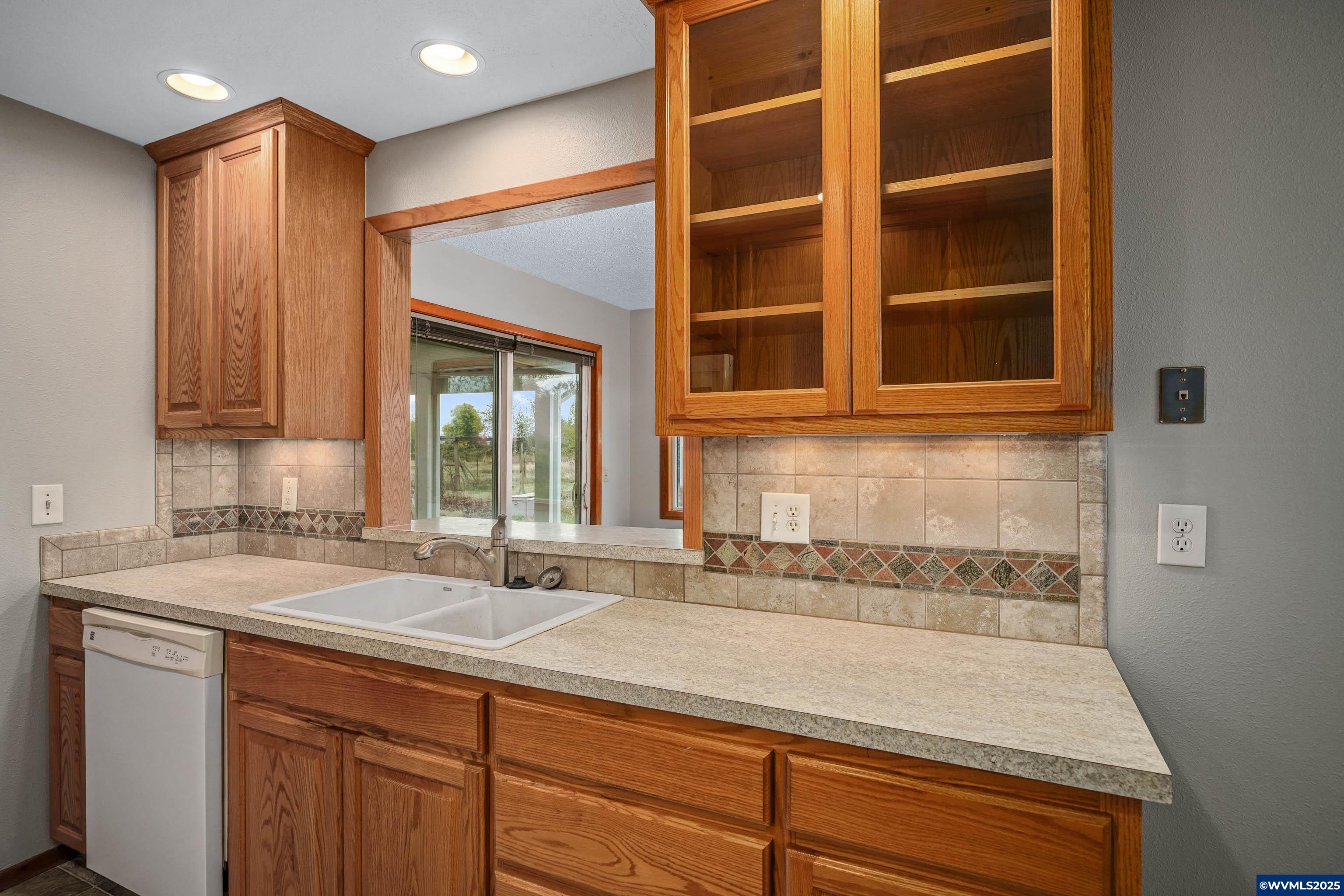 10343 Brick Road Southeast Turner, OR 97392 - Photo 23 of 43 Gallery Image 23