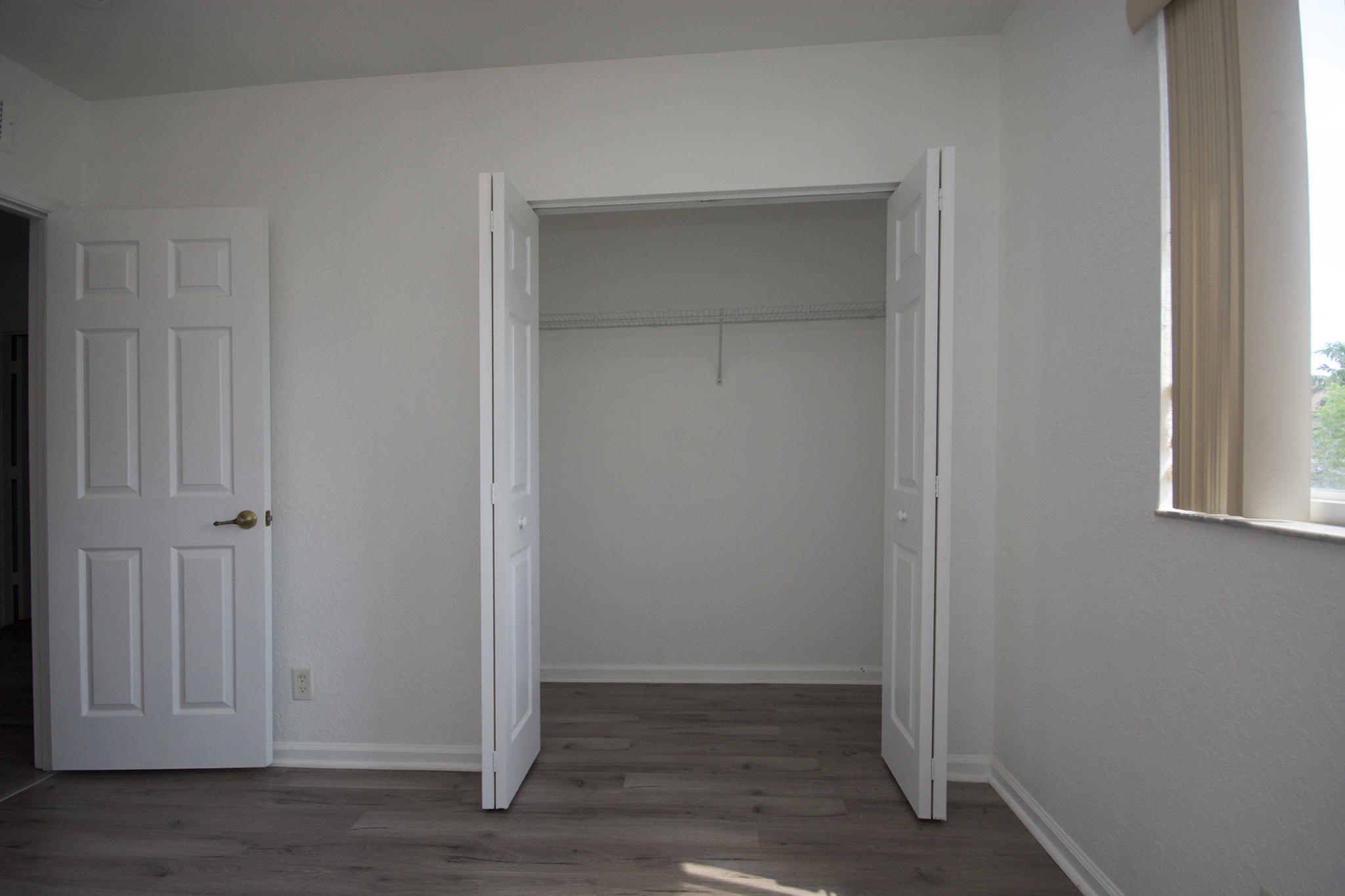 2028 Oakhurst Way Riviera Beach, FL 33404 - Photo 11 of 22 DSC_7786