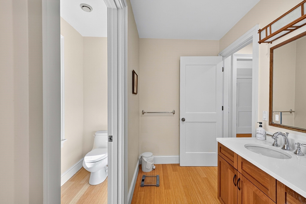 44 Baker Bridge Road Lincoln, MA 01773 - Photo 23 of 37