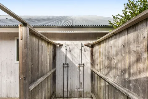 $3,750,000 | 50 Mako Lane, Amagansett, NY 11930