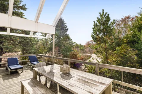 $3,750,000 | 50 Mako Lane, Amagansett, NY 11930