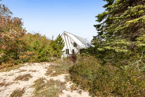 $3,750,000 | 50 Mako Lane, Amagansett, NY 11930