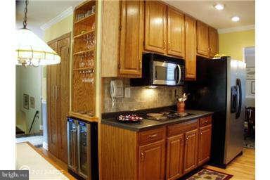 2210 Musgrove Road Silver Spring, MD 20904 - Photo 3 of 19 Kitchen