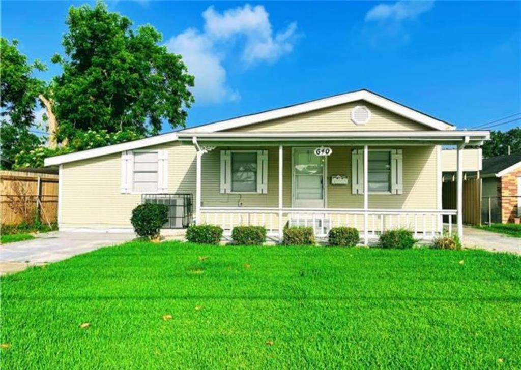 640 Michael Street Marrero, LA 70072 - Photo 1 of 6