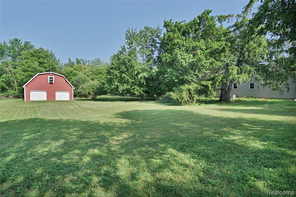 2476 Vandekarr Road Owosso, MI 48867 - Photo 34 of 41