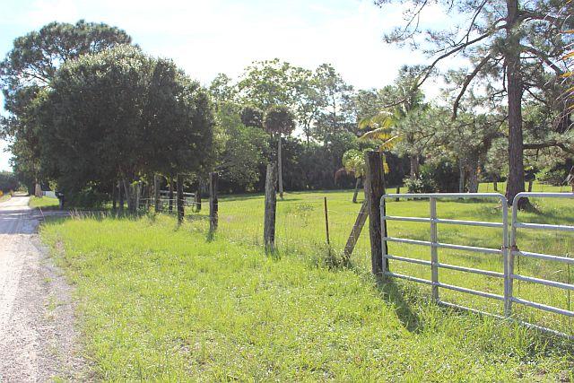 12666 N Road Loxahatchee, FL 33470 - Photo 8 of 10 front easement