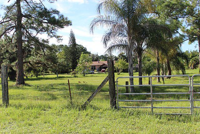 12666 N Road Loxahatchee, FL 33470 - Photo 10 of 10 front view
