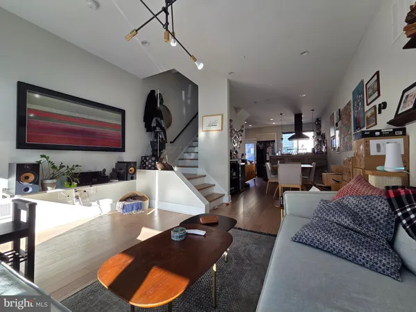 $4,200 | 1227 North Leithgow Street, Philadelphia, PA 19122