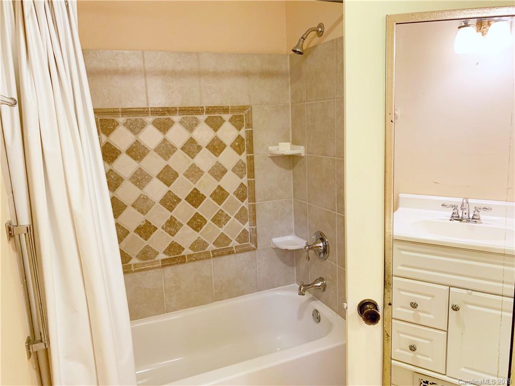 13015 Hamilton Road Charlotte, NC 28273 - Photo 14 of 22 Gallery Image 14