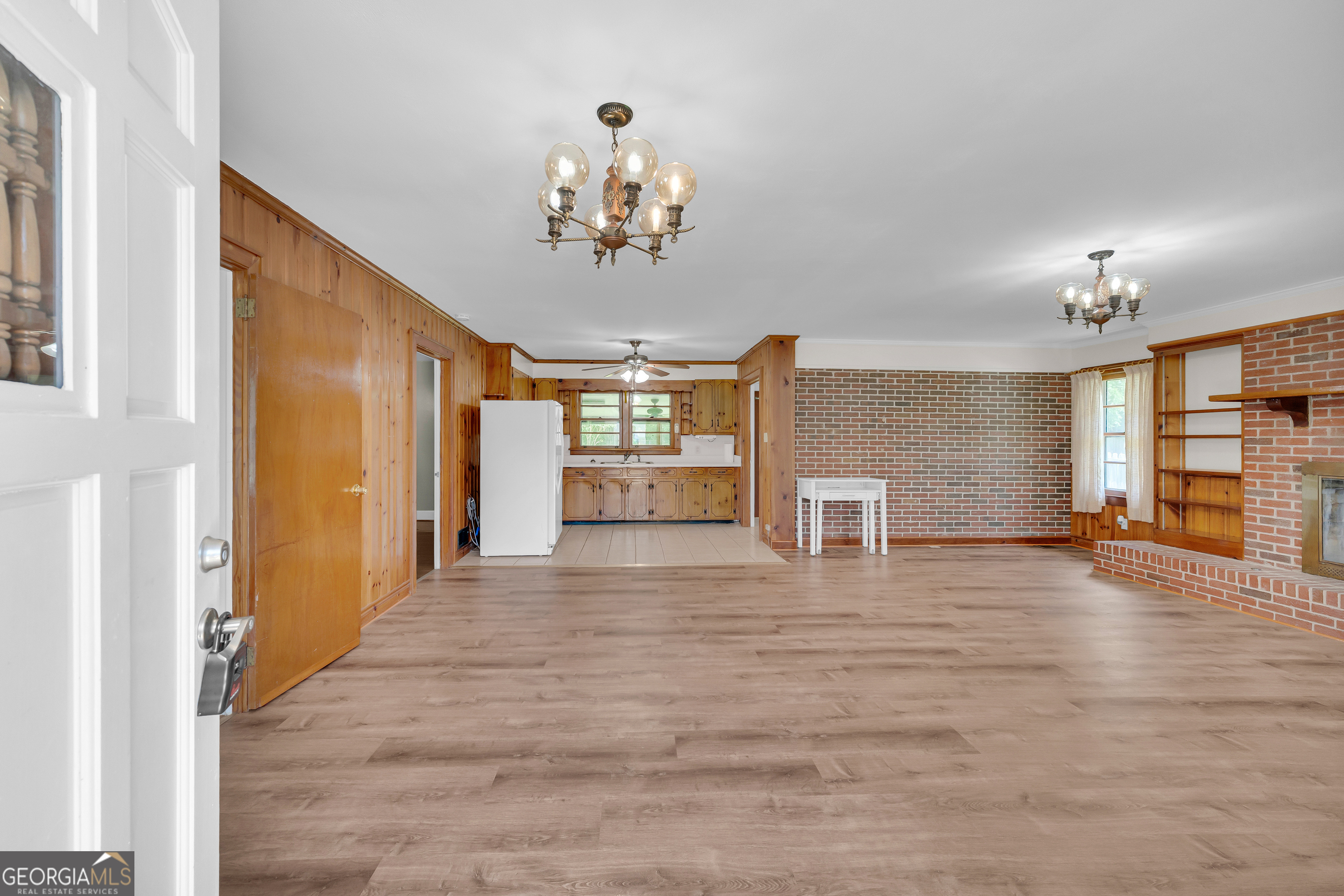 128 Smith Street Hartwell, GA 30643 - Photo 15 of 38