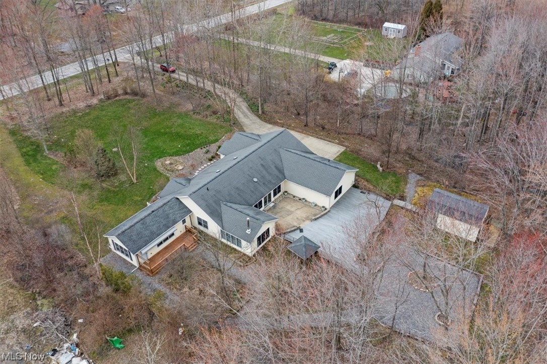 3850 North County Line Road Geneva, OH 44041 - Photo 3 of 35