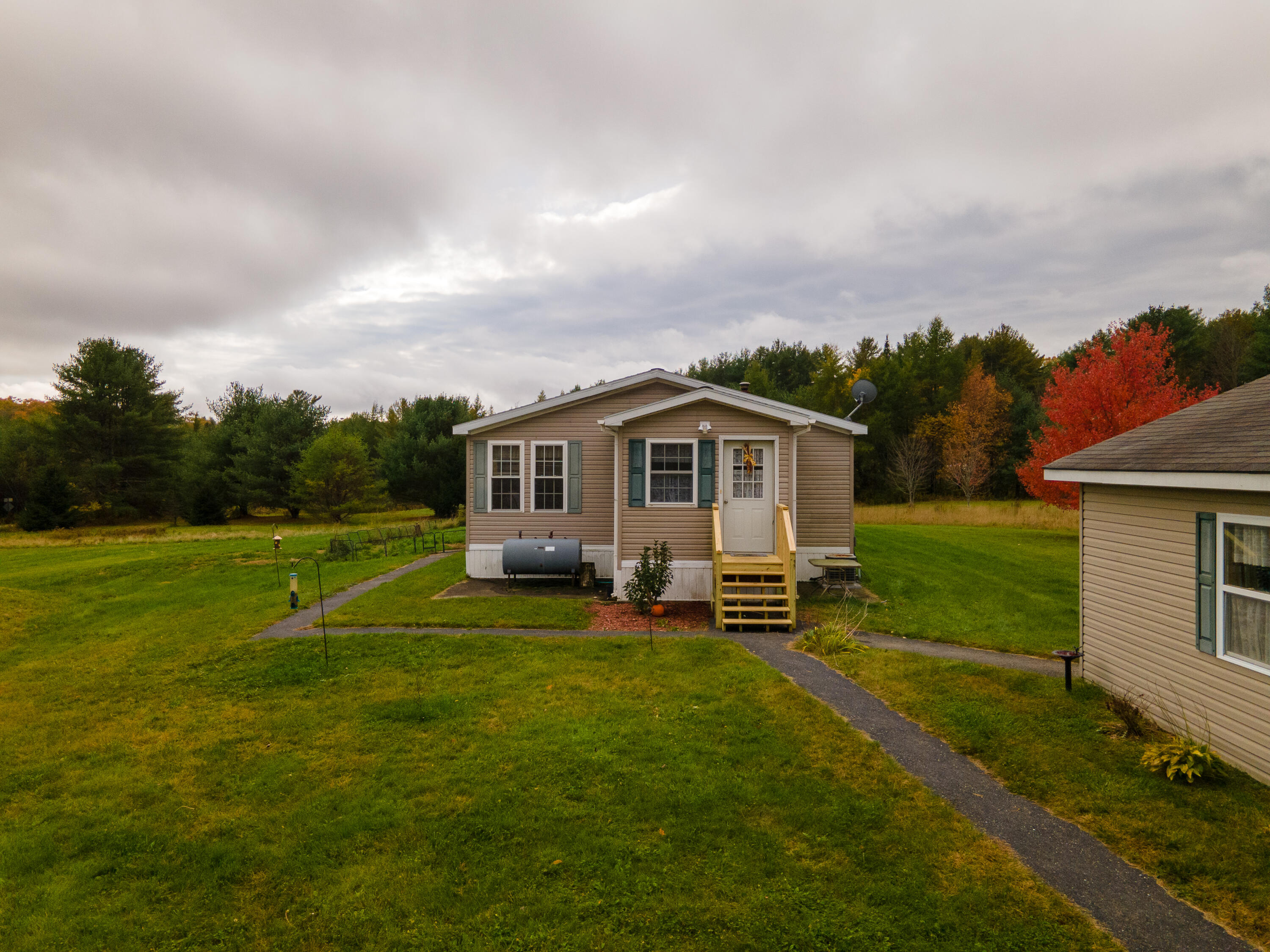 18 Chapel Road Waldoboro, ME 04572 - Photo 33 of 42 18 Chapel Rd-40
