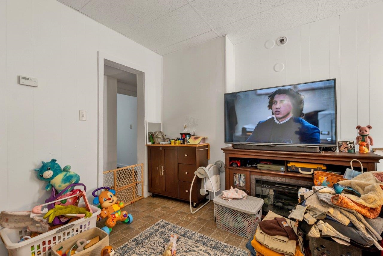 24 Baldwin Street, Unit 16 Laconia, NH 03246 - Photo 11 of 33