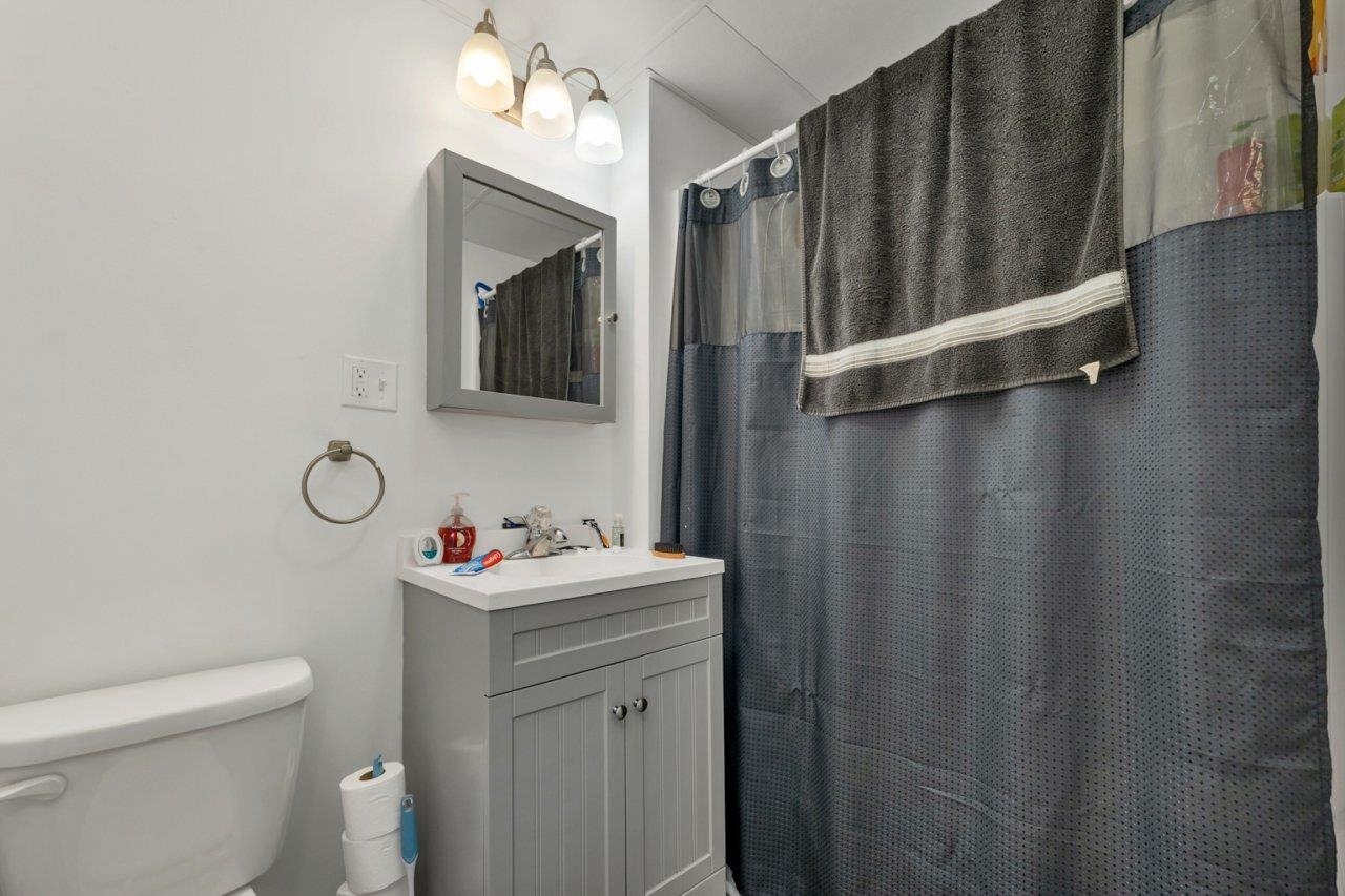 24 Baldwin Street, Unit 16 Laconia, NH 03246 - Photo 13 of 33