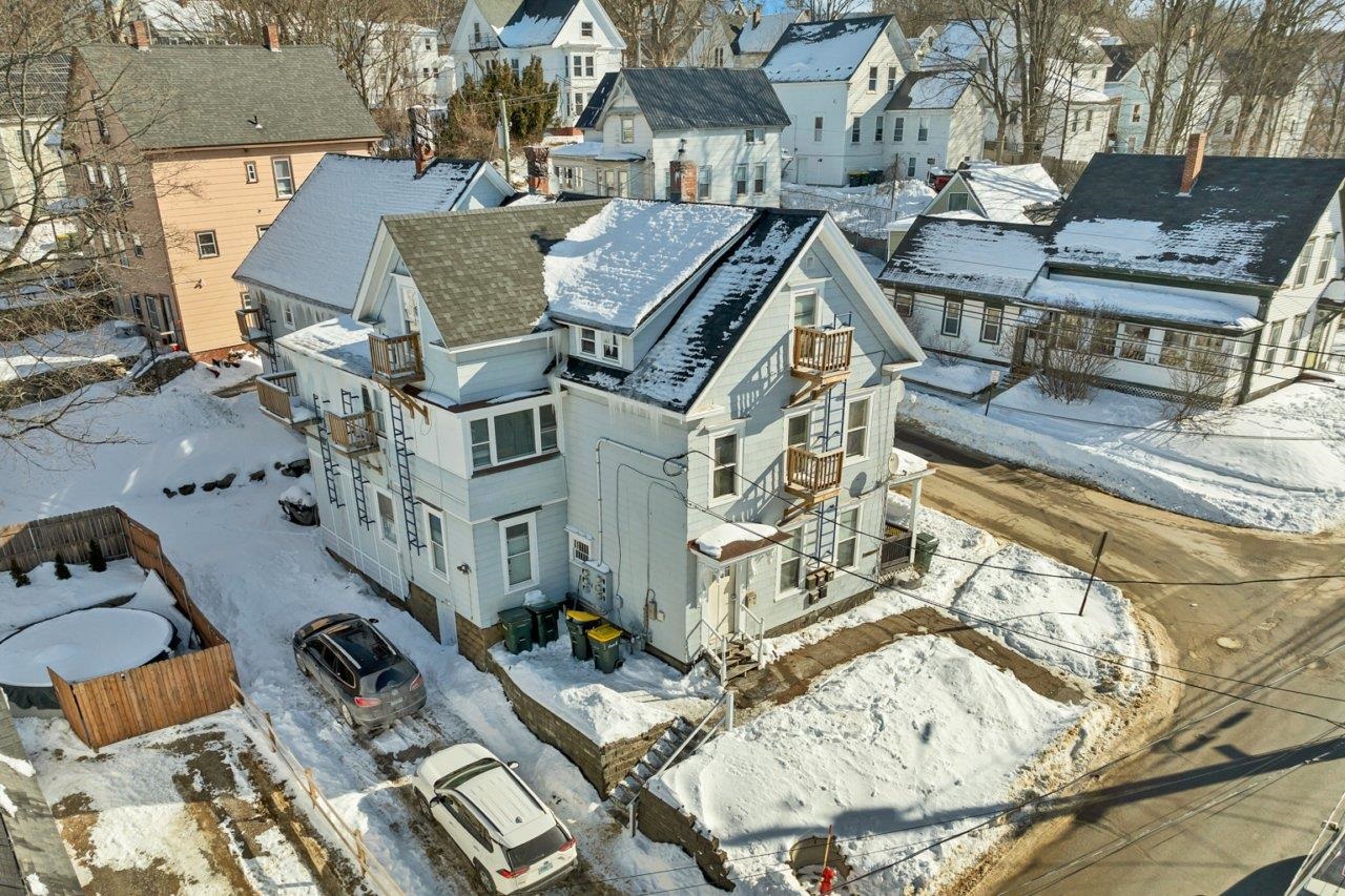 24 Baldwin Street, Unit 16 Laconia, NH 03246 - Photo 2 of 33