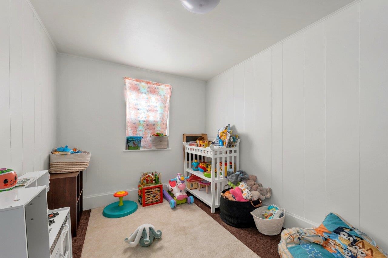 24 Baldwin Street, Unit 16 Laconia, NH 03246 - Photo 6 of 33