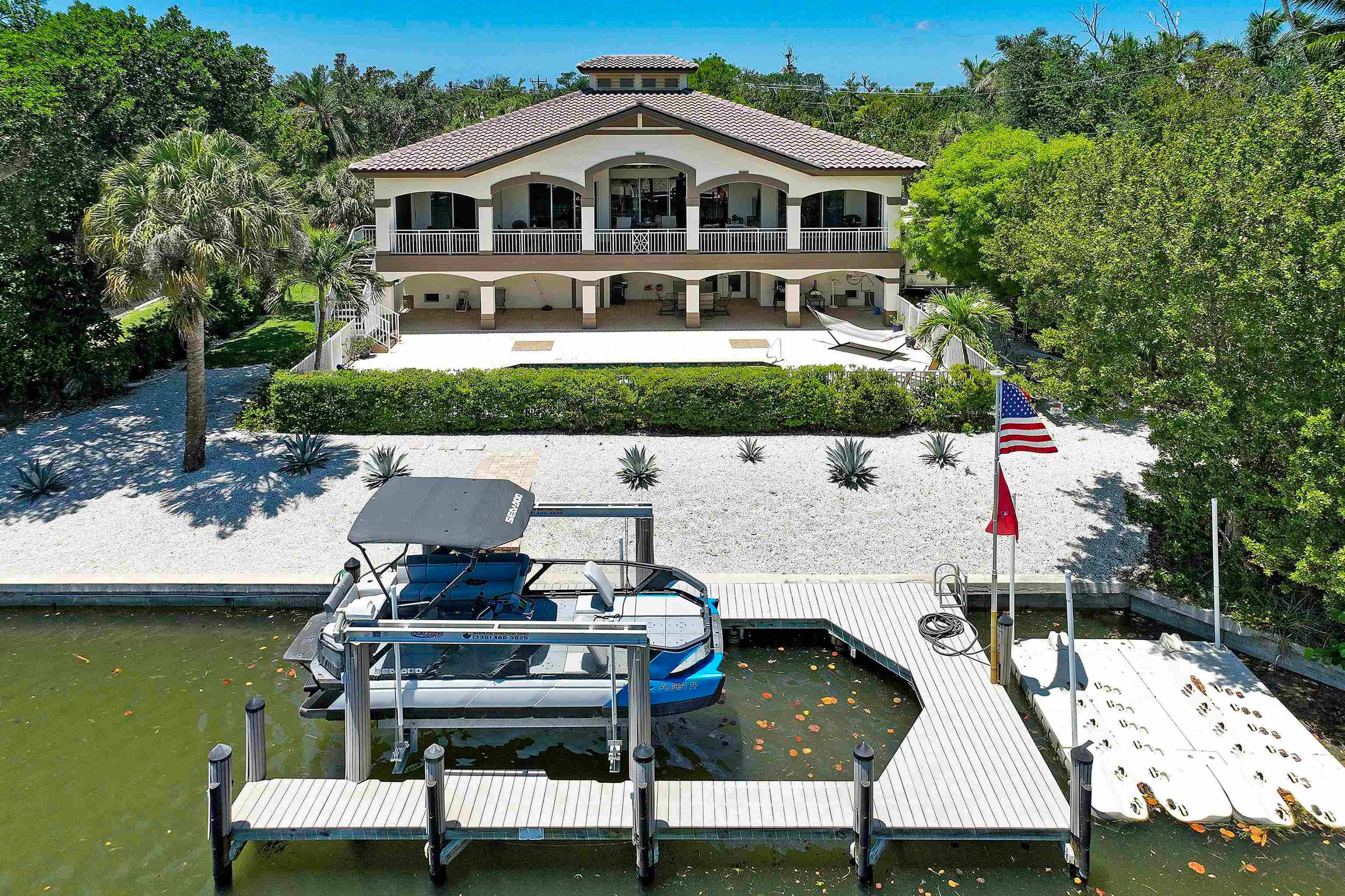 1066 Bailey Road Sanibel, FL 33957 - Photo 2 of 48 Gallery Image 2